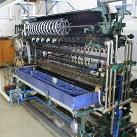 旧蚕糸試験場所蔵機械類