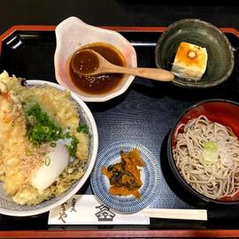 民芸食事処　やまさや