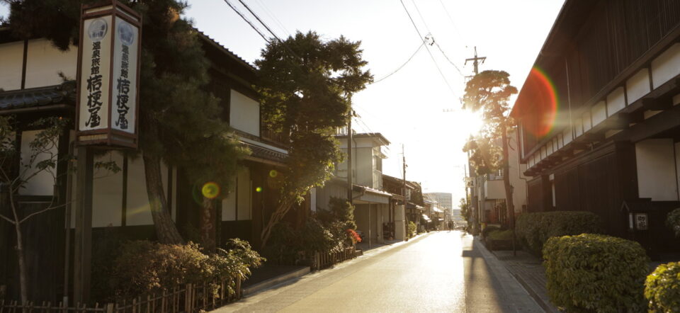 The town where the former Nakasendo and Koshu Kaido intersect